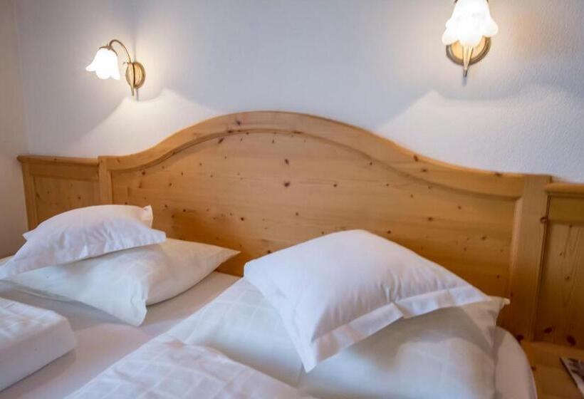 Студио Стандарт с Балконом, Apartments Lasteis