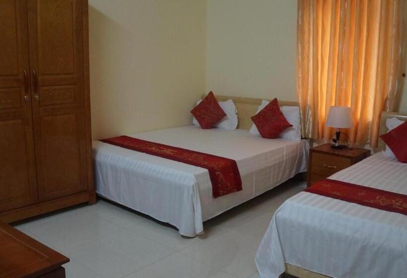اتاق استاندارد چهار تخته, Bien Phong Hostel
