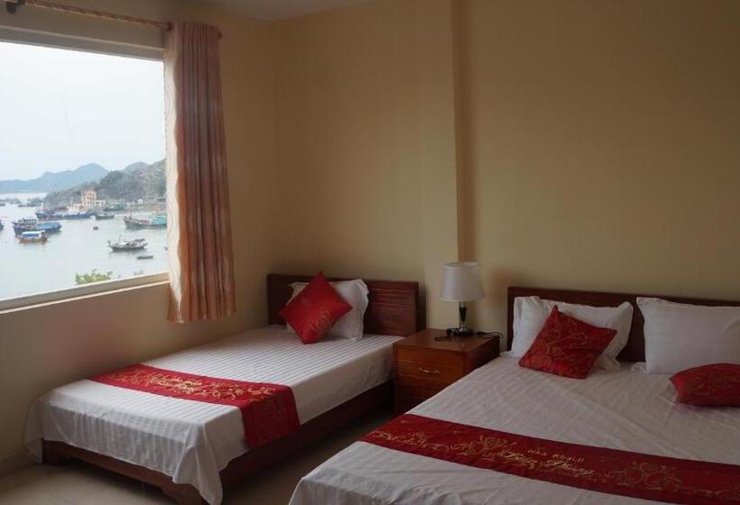 اتاق لوکس با چشم‌انداز دریا, Bien Phong Hostel