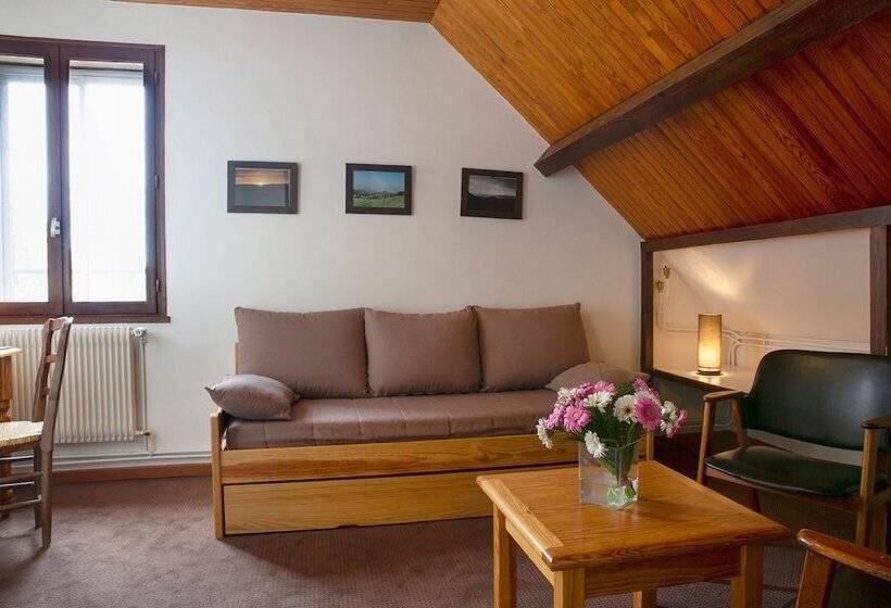 Семейный Номер, Auberge De La Petite Ferme, Super Besse Est, The Originals Relais