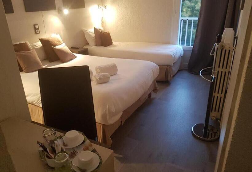 Номер Стандарт Трехместный, Logis Hôtel Restaurant Les Charmettes