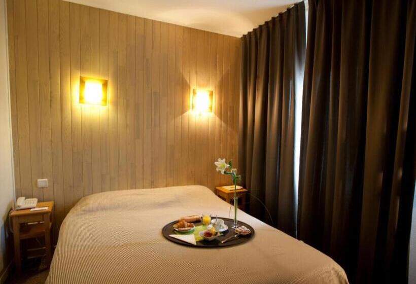 Номер Стандарт Трехместный, Logis Hôtel Le Relais