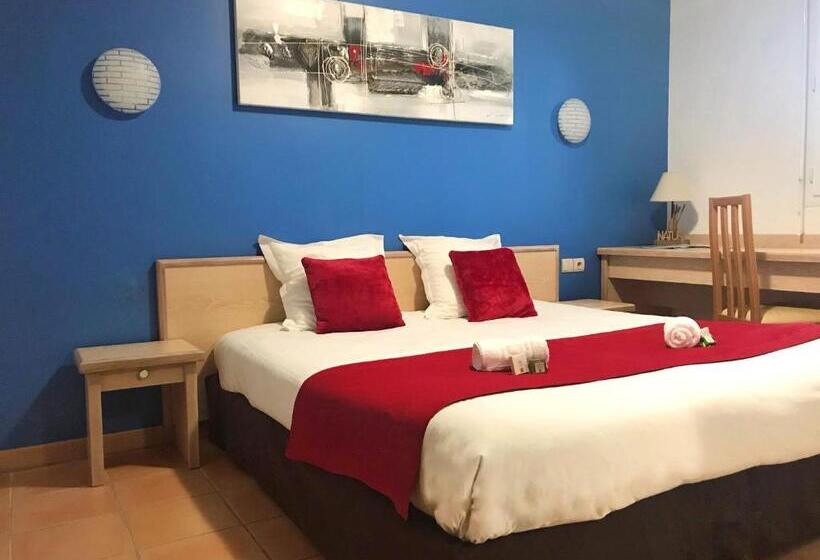 Номер Стандарт, Logis Hôtel Restaurant Le Mas De Mon Père