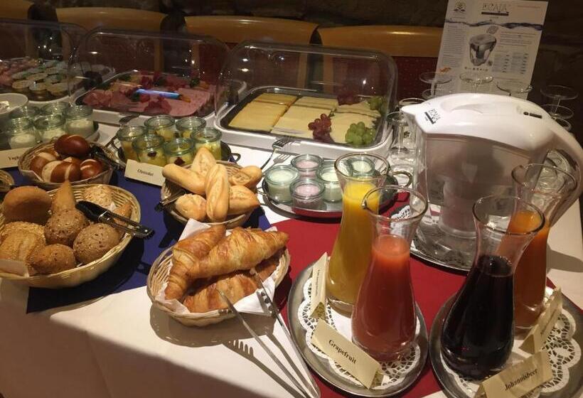 스탠다드 룸, Restaurant Zehntscheune