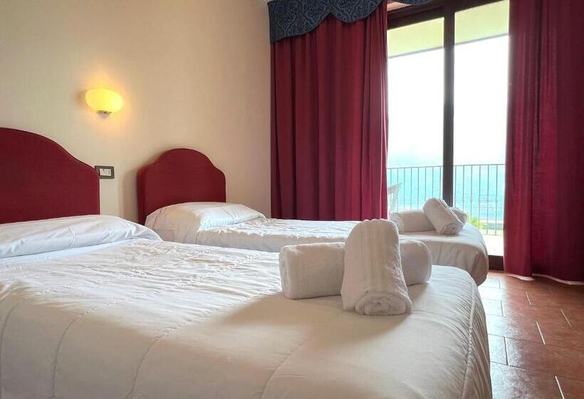 Трехместный Номер Superior, Village Bazzanega   Montagnoli Group
