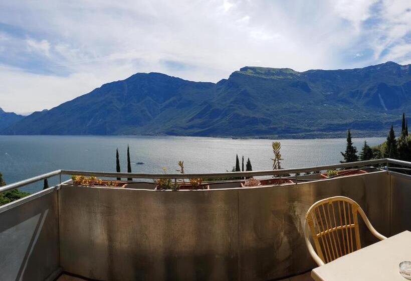 Трехместный Номер Deluxe, Village Bazzanega   Montagnoli Group