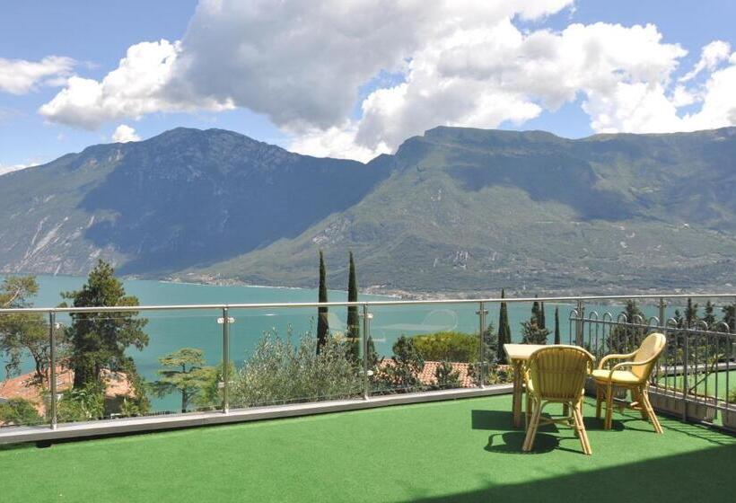 Семейный Номер Deluxe, Village Bazzanega   Montagnoli Group