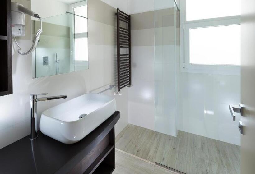سوییت جونیور, Milano Resort