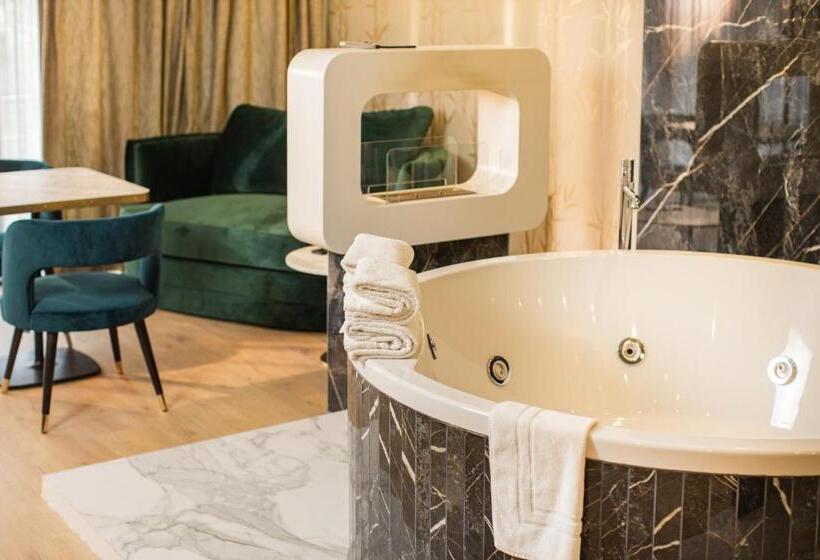 Люкс, Van Der Valk Hotel Beveren