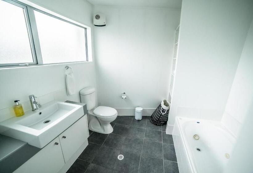 آپارتمان 4 خوابه, Airport Christchurch Motel