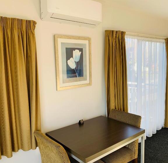 آپارتمان 2 خوابه, Airport Christchurch Motel