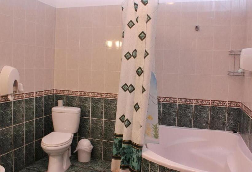 جناح, Atlant
