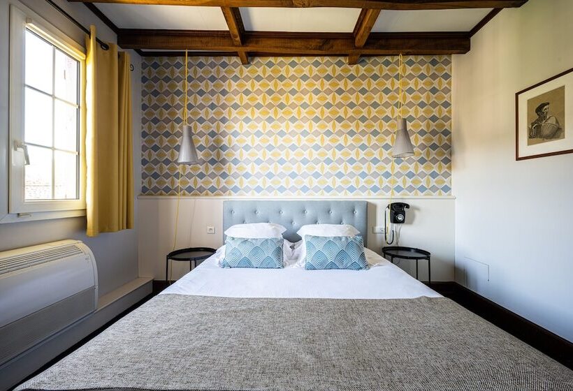 Номер Стандарт, Hôtel Ithurria