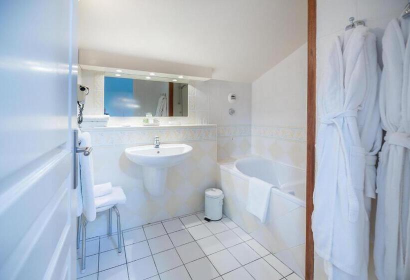Номер Стандарт, Hôtel Ithurria