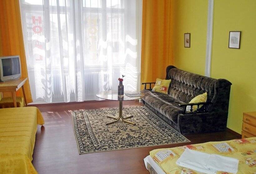 Четырехместный Номер Стандарт, Morava