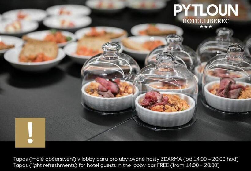 شقة غرفة واحدة, Pytloun Self Check In Hotel Liberec