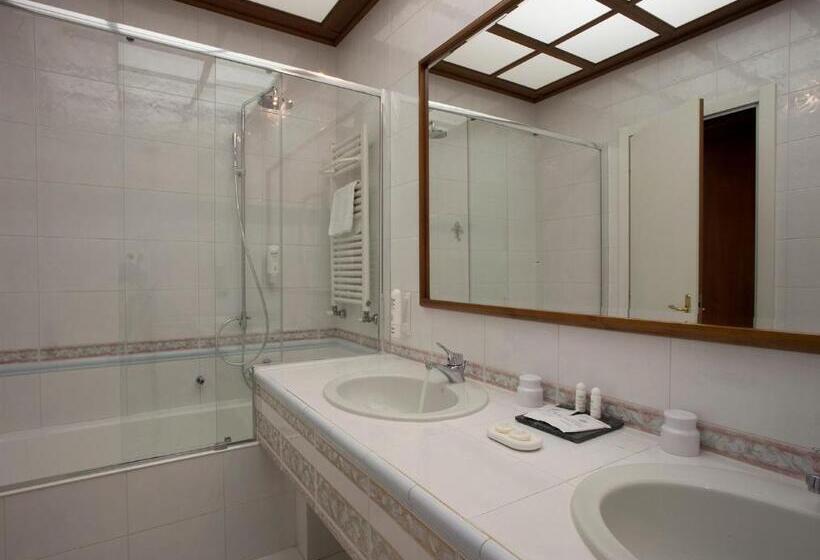 Номер Deluxe Вид на Озеро, Villa Capri
