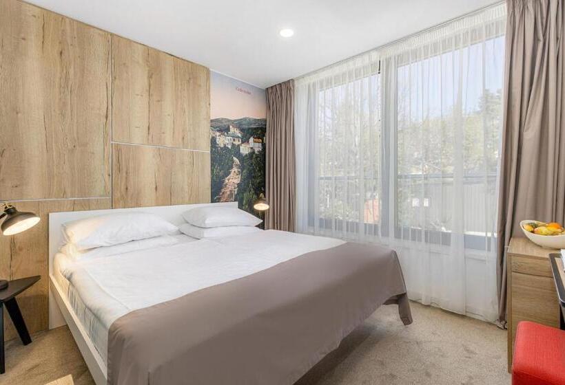 Номер Стандарт с Балконом, Boutique Hotel Esplanade