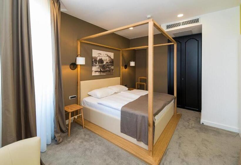 Люкс Премиум, Boutique Hotel Esplanade