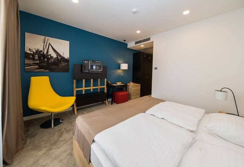 Номер Superior Боковой Вид на Море, Boutique Hotel Esplanade