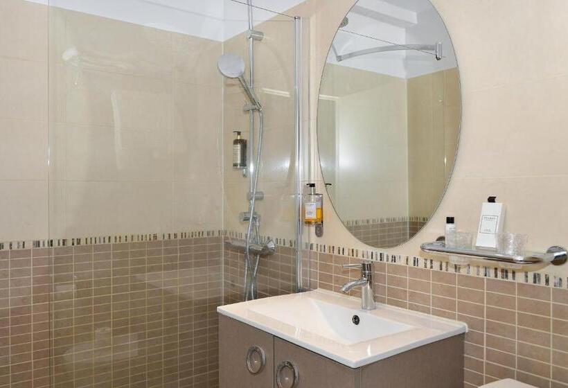 Pokój Rodzinny, Logis Domaine De Valaudran