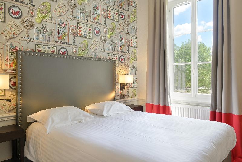 Pokój Comfort Jednoosobowy, Logis Domaine De Valaudran