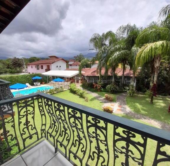 四人高级间, Pousada Villa Harmonia
