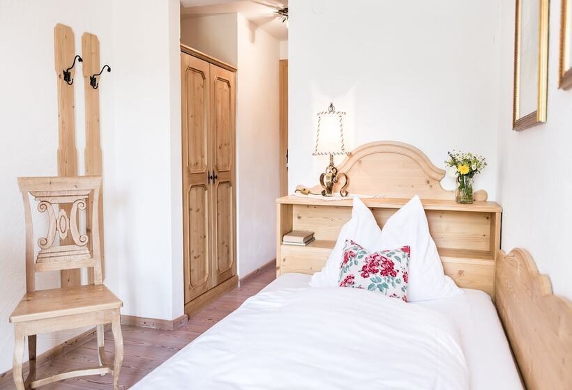 테라스 싱글룸, Salzburg Hotel Holznerwirt