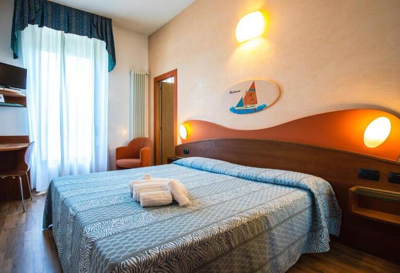 Номер Стандарт, Miramare Hotel Ristorante Convegni