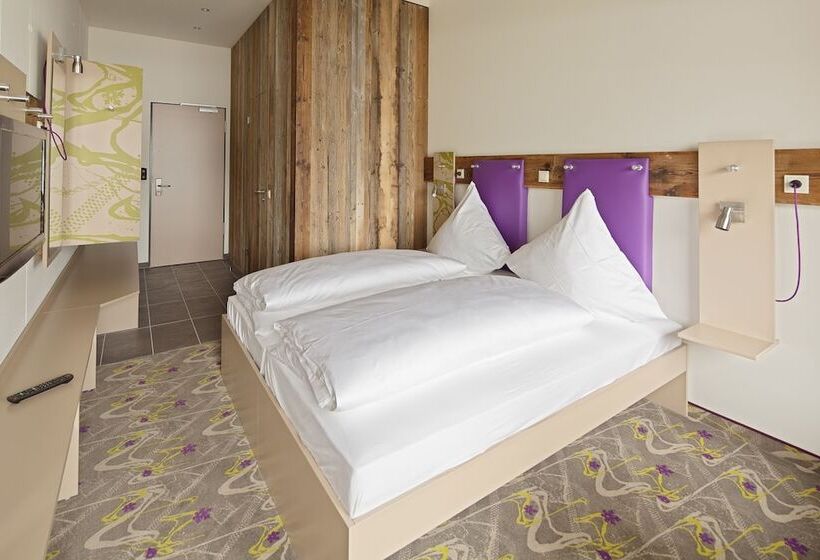 Номер Стандарт, Explorer Hotel Neuschwanstein