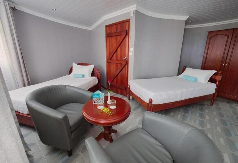 اتاق خانوادگی, Gold Beach Resort