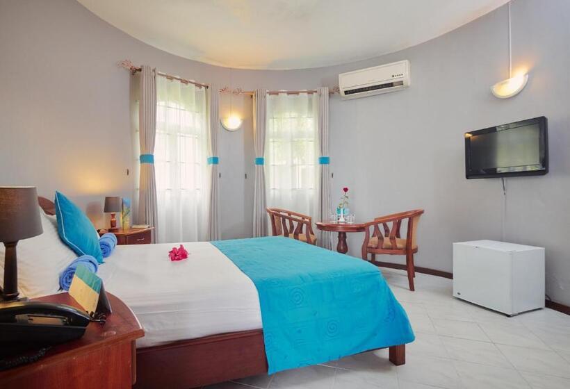 اتاق استاندارد یک نفره, Gold Beach Resort