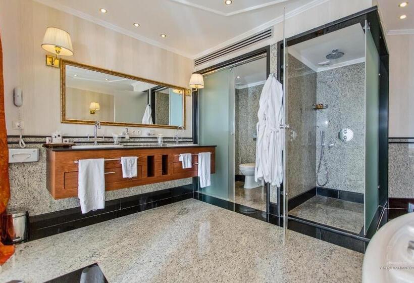 Люкс Deluxe Вид на Море, Grand Hotel Pomorie   Medical Spa