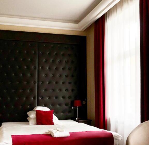 Номер Deluxe, Red Baron Hotel & Restaurant