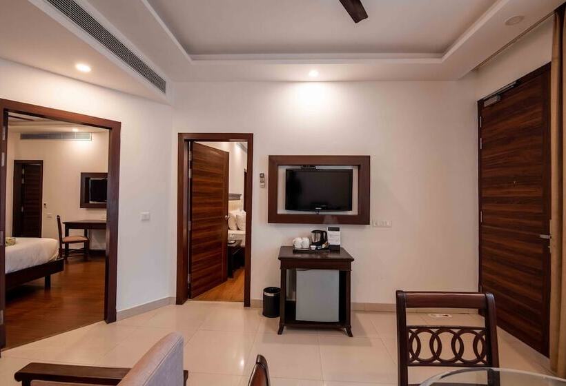 스위트, The Fern Surya Resort Kasauli Hills, Dharampur