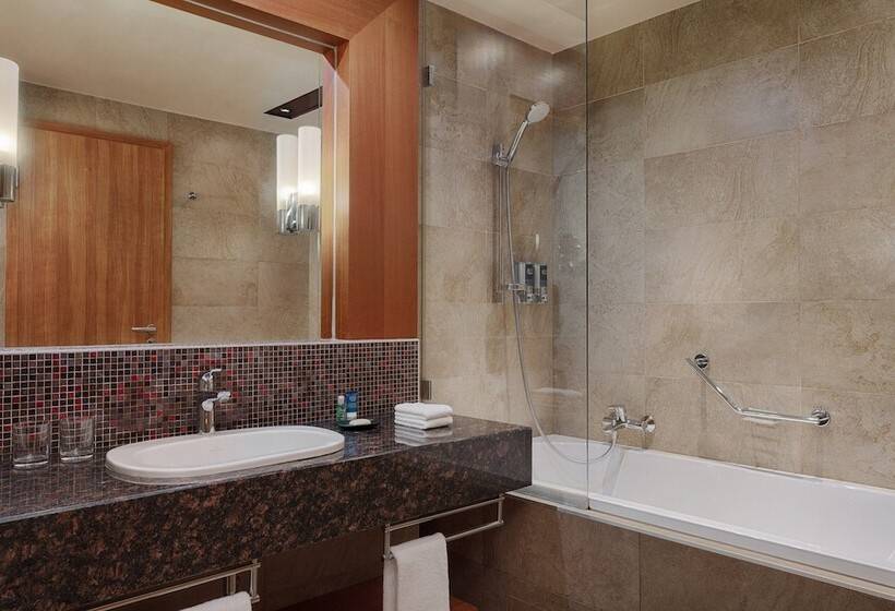 经典套房, Four Points By Sheraton Kecskemét Hotel és Konferenciaközpont
