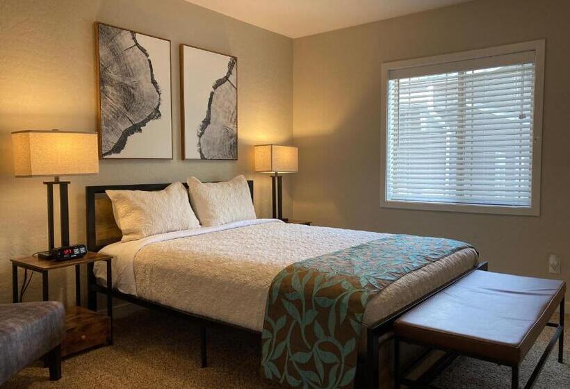 1 Sovrums Lägenhet, Bell & Main Alamosa Studio Suite Walking Distance To Downtown