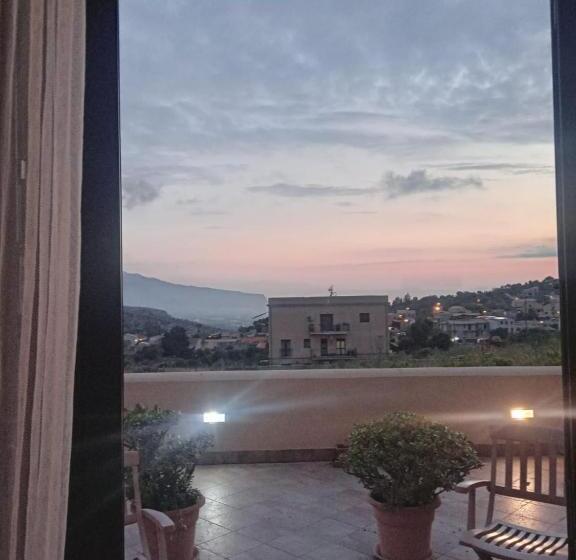 اتاق استاندارد چهار تخته, Raggi Di Sole