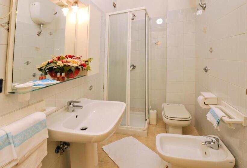 اتاق استاندارد, Amalfitana