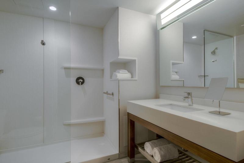 Стандартный Номер Кровать Кинг, Courtyard By Marriott Winnipeg Airport
