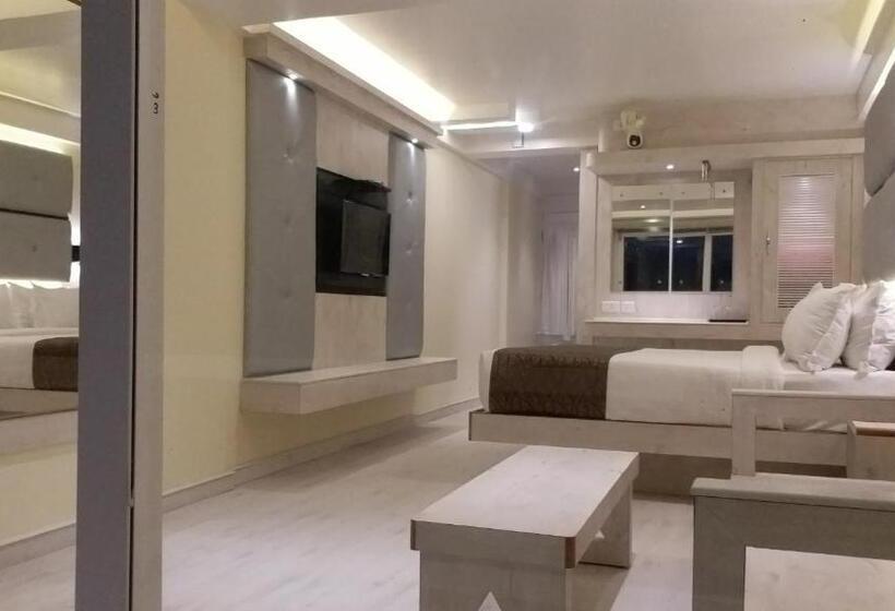 스탠다드 룸 킹사이즈 침대, Darshan Resorts Pvt Ltd