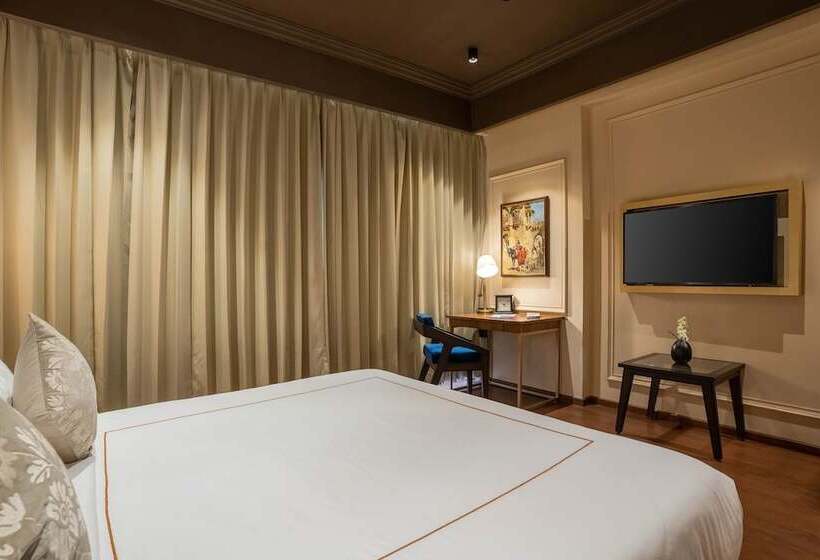 Quarto Deluxe, Historia Royal