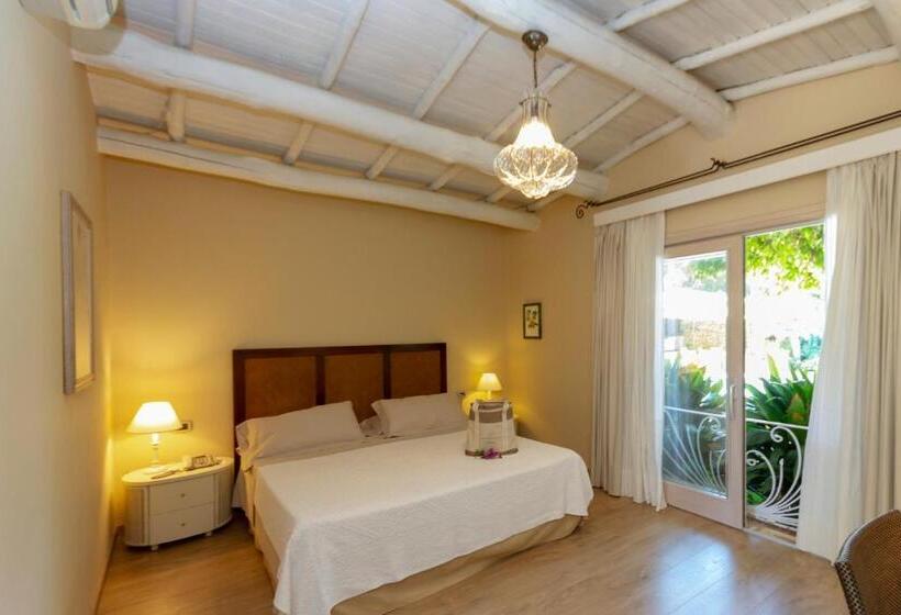 Классический Номер, Simius Playa