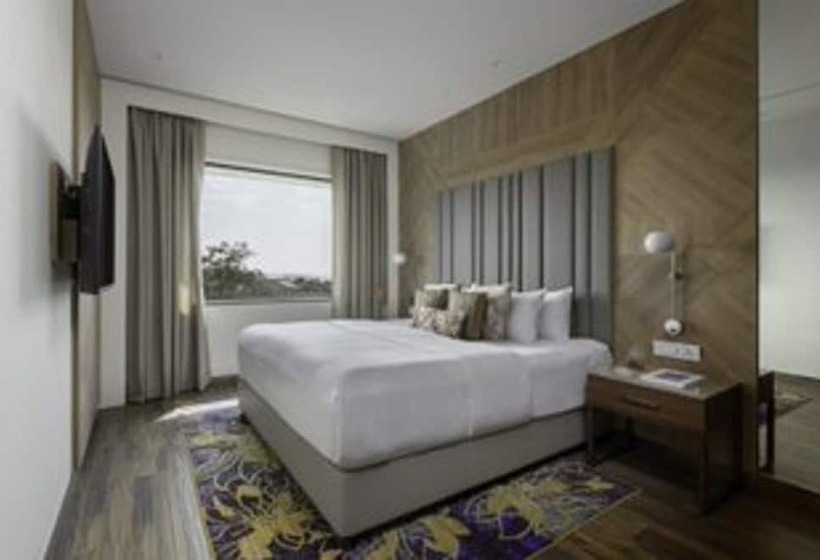 Президентский Люкс, Vivanta Mangalore Oldport Road   Formerly Known As Taj Manjarun