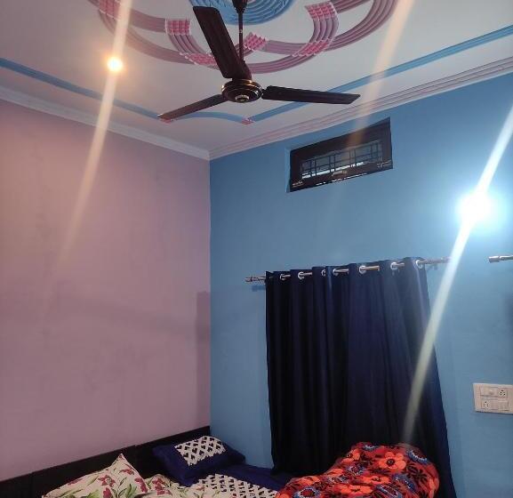 Семейный Номер Deluxe, Kedardham Guest House