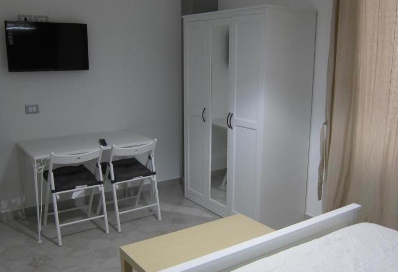 家庭套房, Federico Secondo B&b
