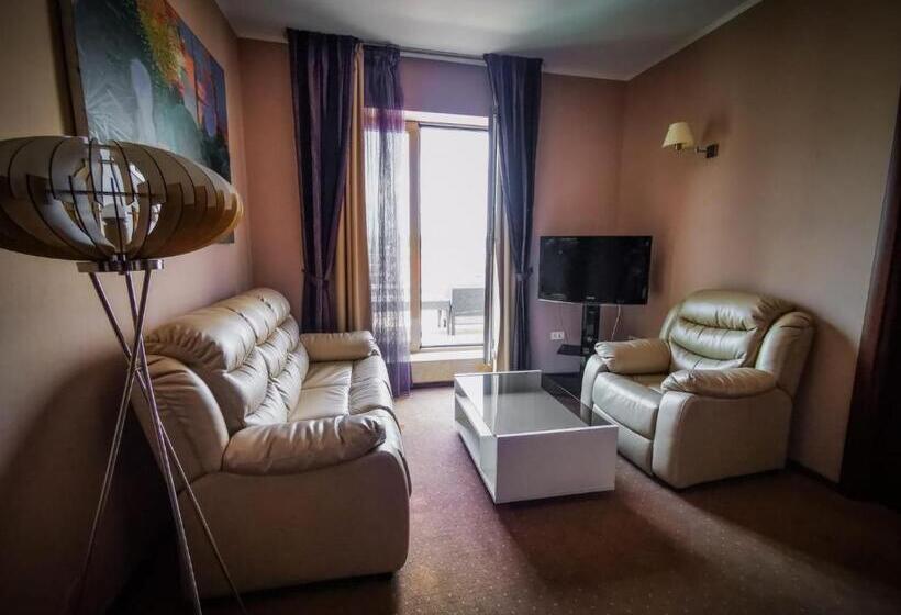 스위트 킹사이즈 침대, Wyndham Cluj