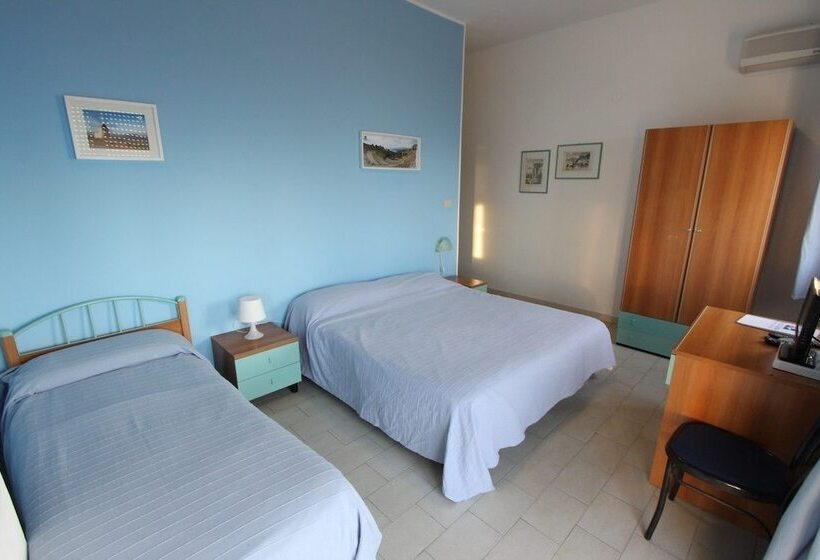 Triple Room Sea View, Ristorante La Scogliera   Nuova Gestione