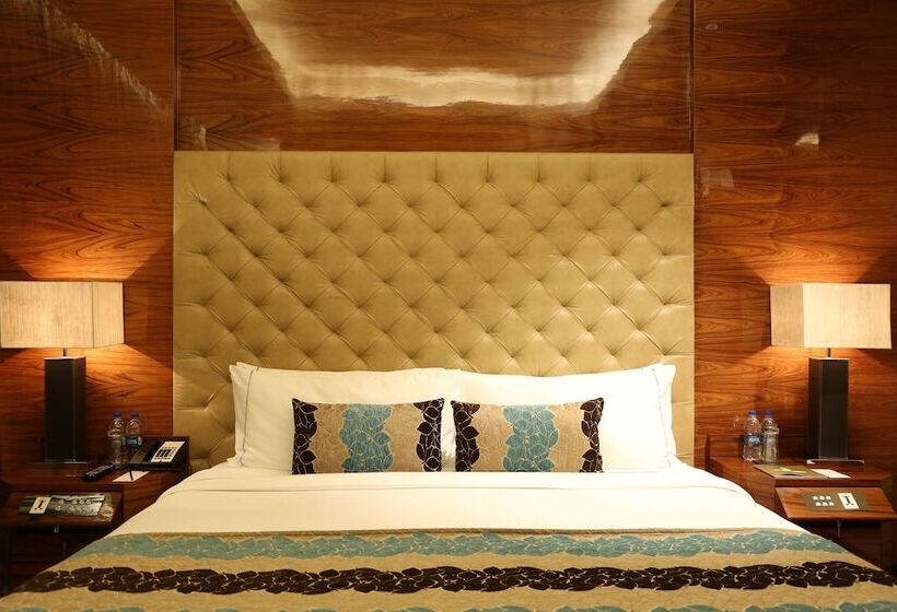اتاق لوکس, Taj City Centre  Gurugram