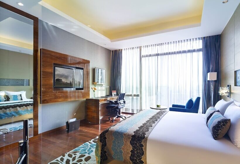 اتاق کلاب, Taj City Centre  Gurugram